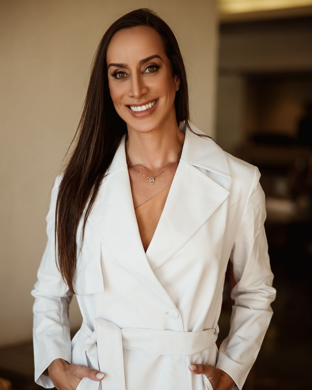 Dra. Raphaella Pontes